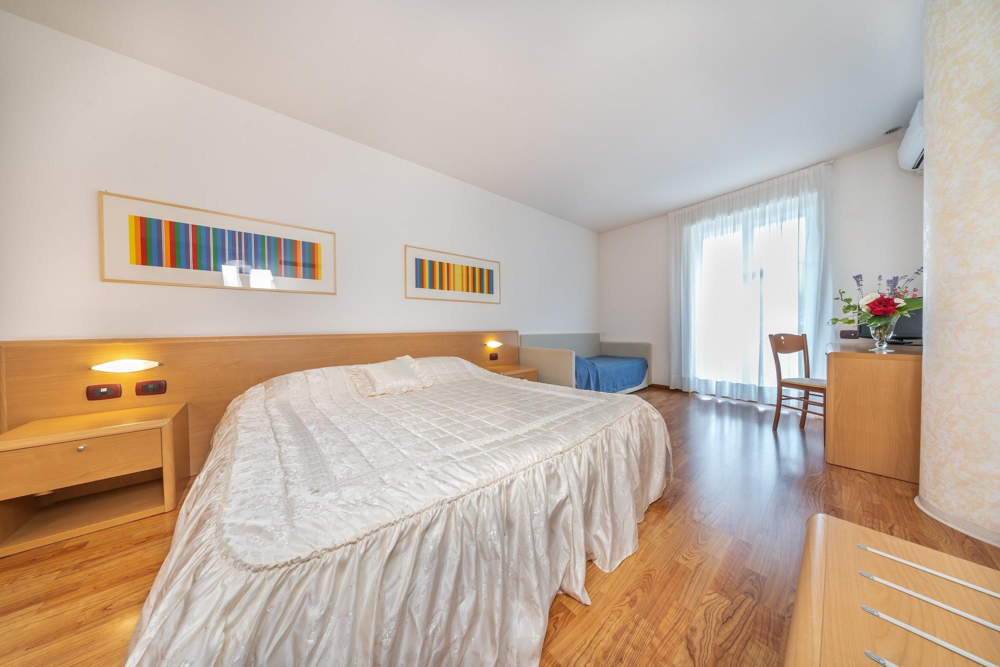 Hotel Karinhall Тренто Екстериор снимка
