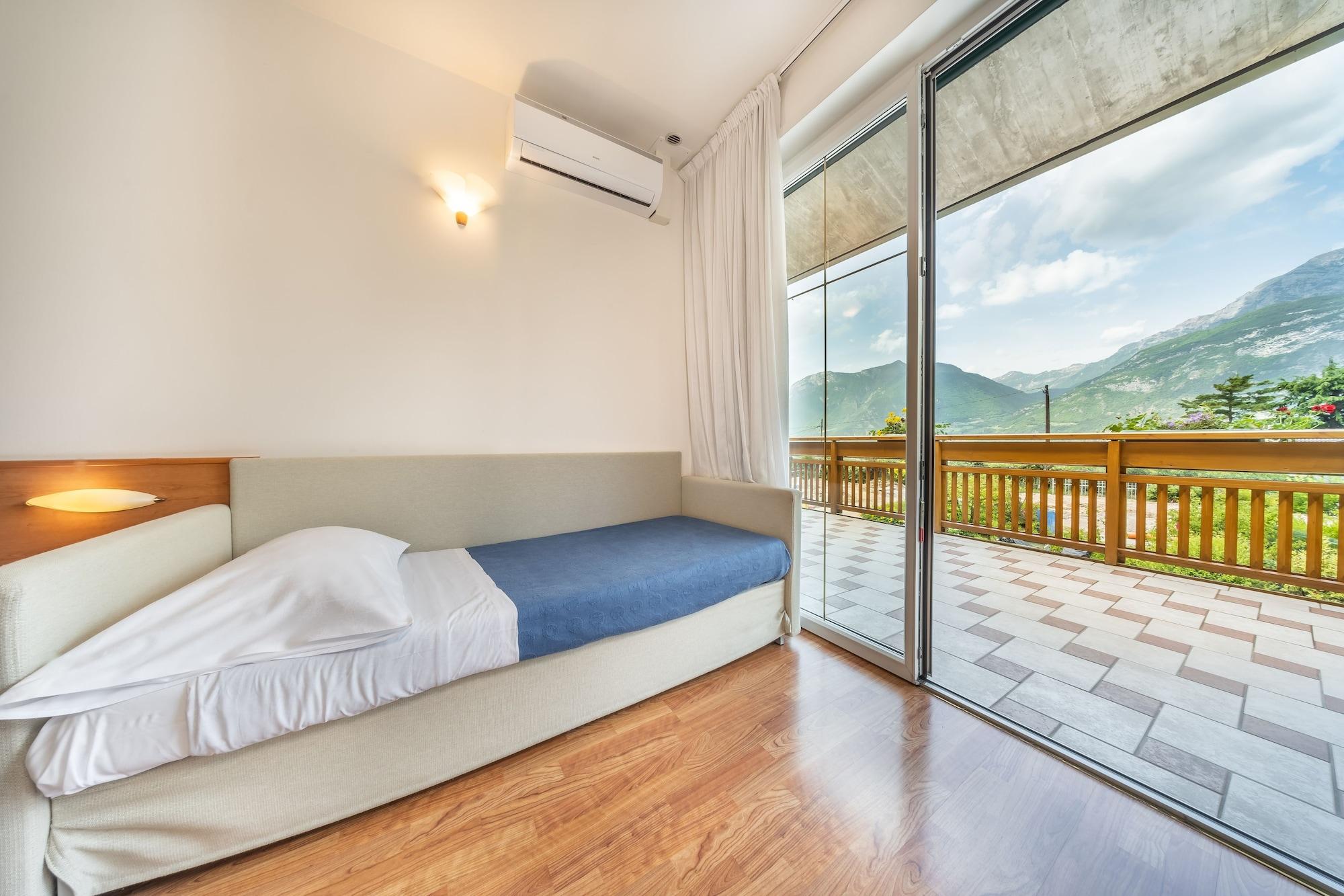 Hotel Karinhall Тренто Екстериор снимка