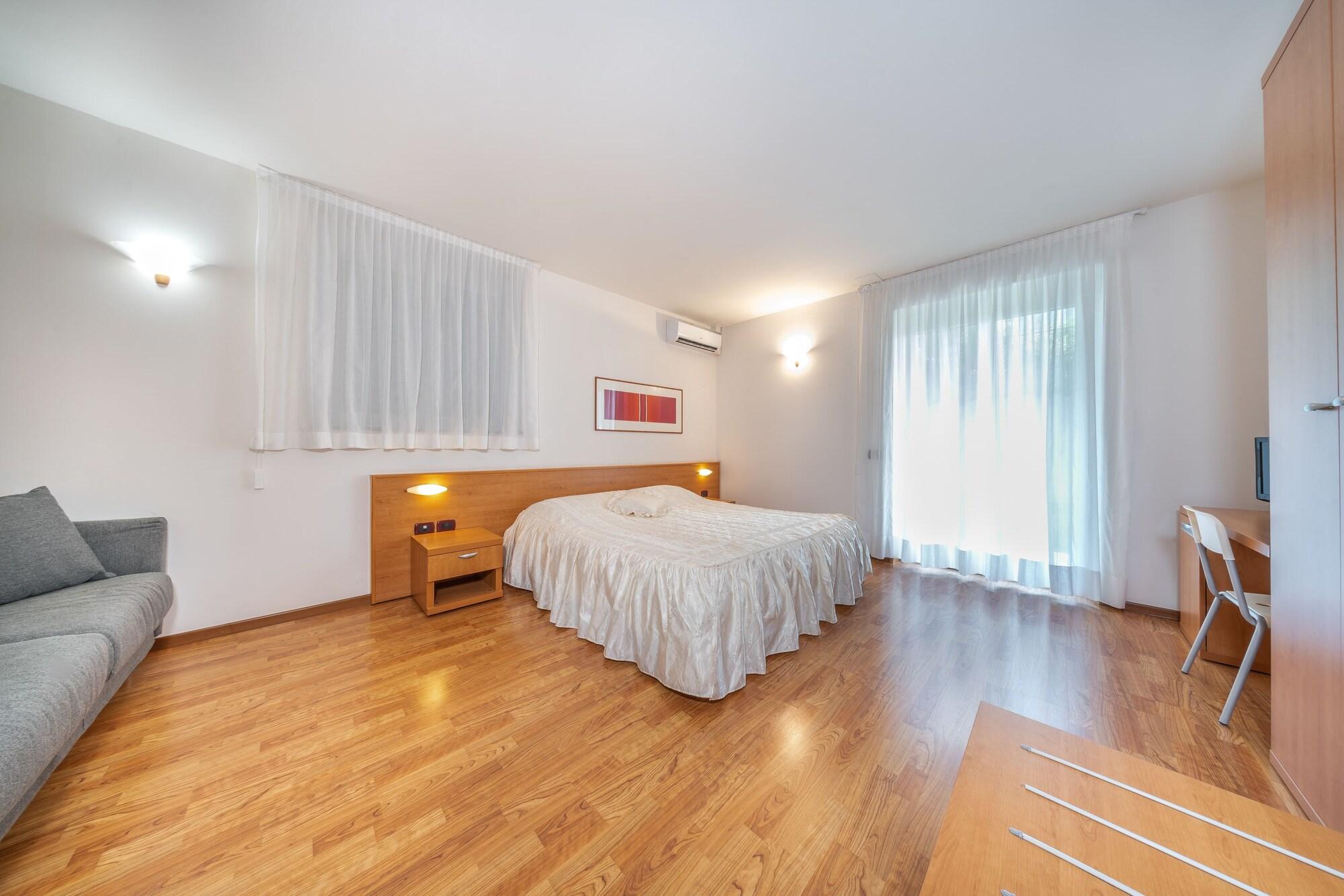 Hotel Karinhall Тренто Екстериор снимка