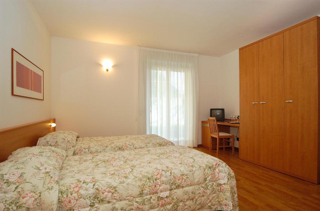 Hotel Karinhall Тренто Екстериор снимка