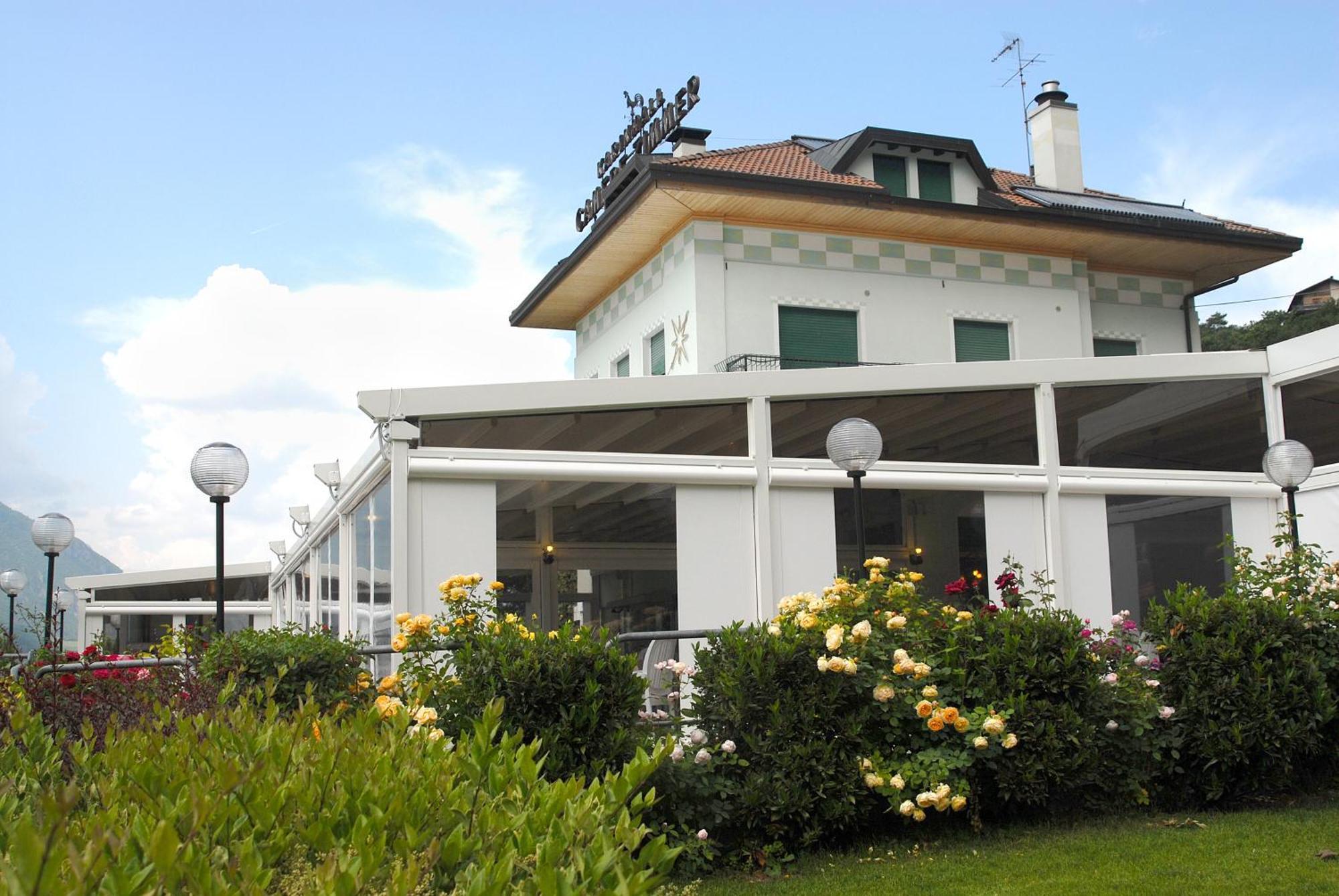 Hotel Karinhall Тренто Екстериор снимка